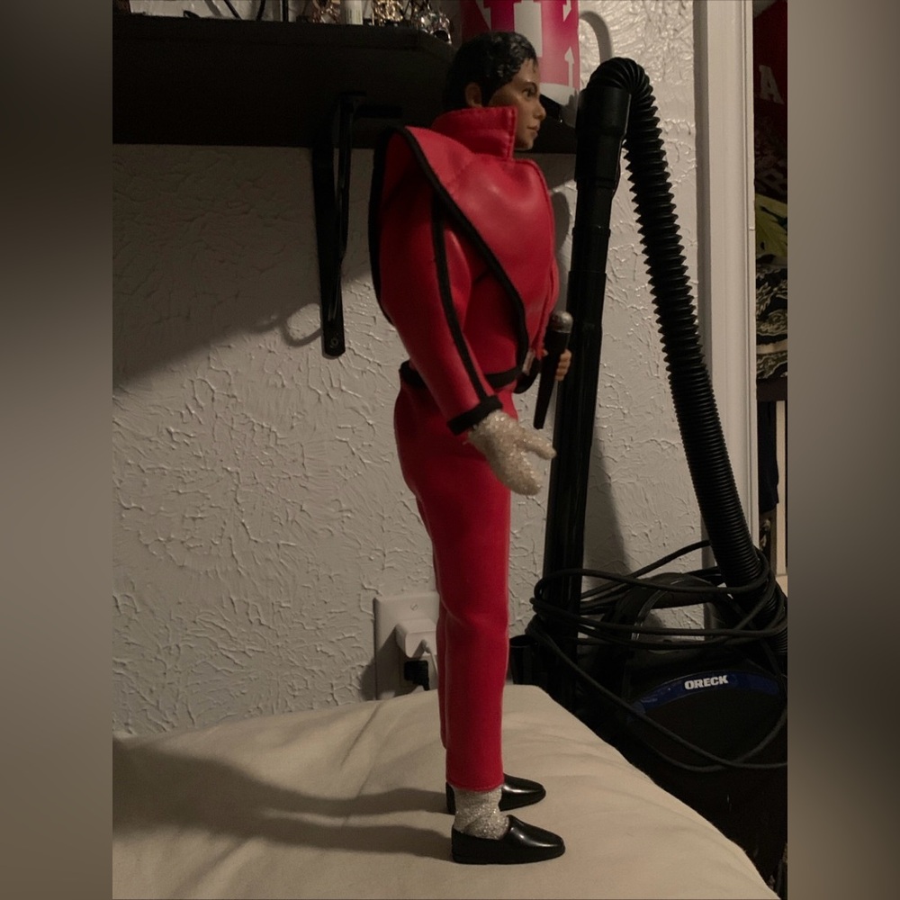 VINTAGE 80’s Michael Jackson Thriller Collectible Figurine Doll - Picture 3 of 5